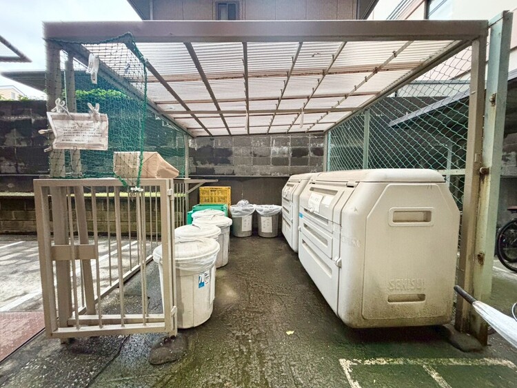 その他 ゴミ置場。綺麗に管理されております。