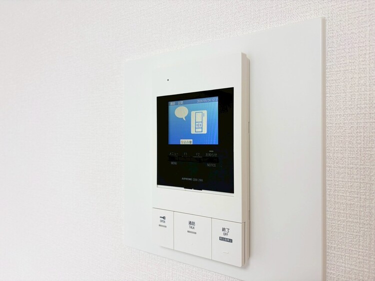 その他 誰が来てもわかる様にモニター付きインターホンを設置。
