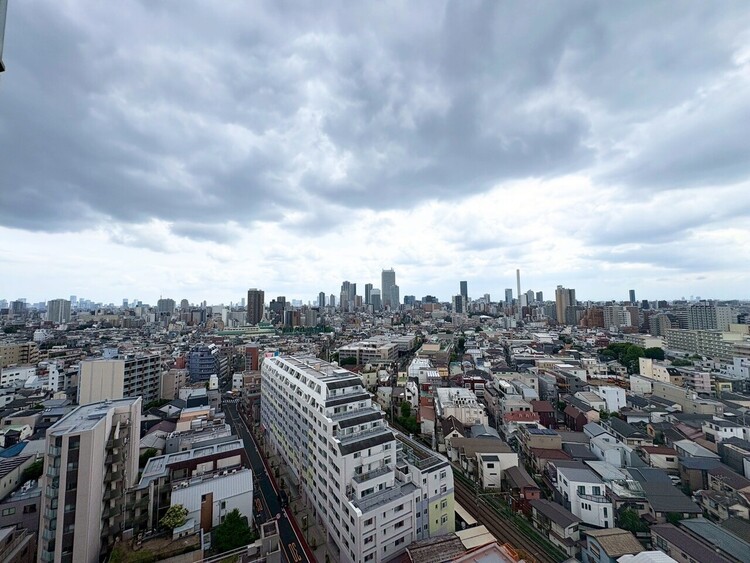 その他 眺望や窓からの景色が良いと、家で過ごす時間も快適です。