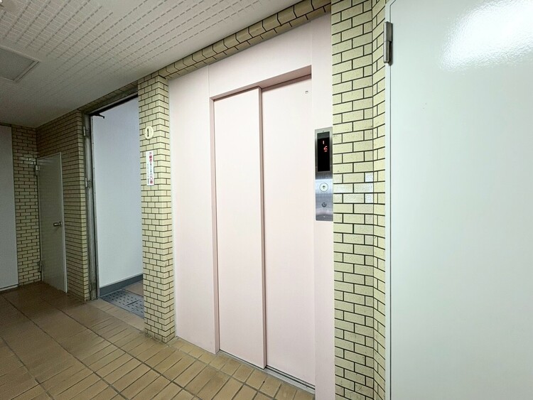 その他 エレベーター完備のため荷物が多くなっても安心。