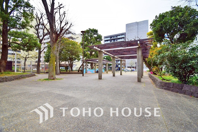 周辺 日進町中央公園　距離140ｍ