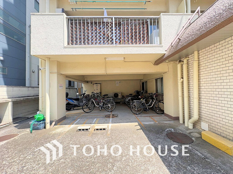 その他 バイク置場（料金・空き状況はご確認ください）