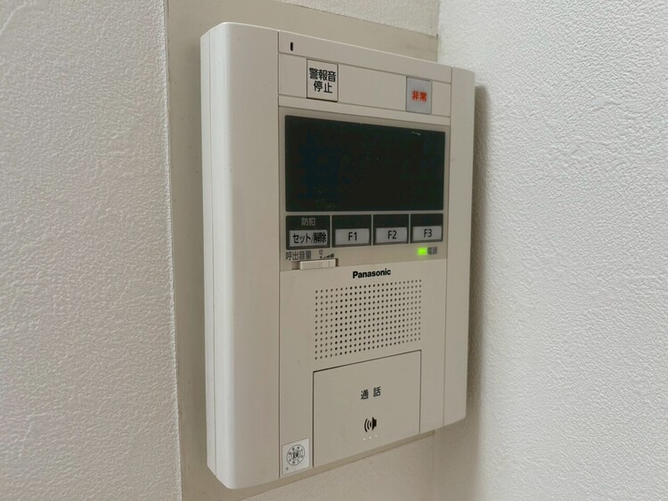 その他 誰が来てもわかる様にモニター付きインターホンを設置。