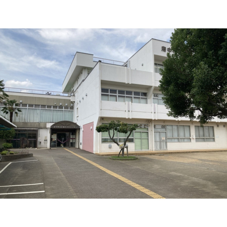周辺 紅葉丘図書館(約530m)