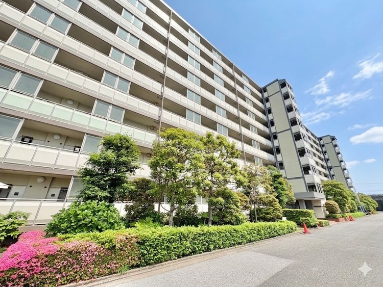 外観 資料には掲載していない情報が、現地にはたくさんあります。是非一度、現地をご確認ください。