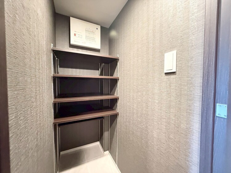 その他 家電やスーツケース、ストック品など何でも片付く嬉しい空間です。