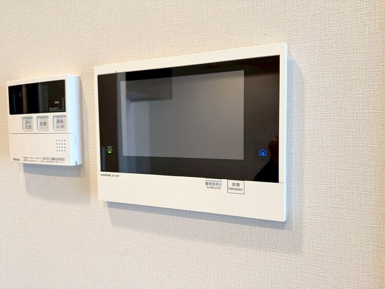その他 誰が来てもわかる様にモニター付きインターホンを設置。