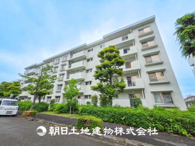 外観 【外観写真】気持ちよい開放感があり、遮るものもなく気持ちのいい景色が広がります。お部屋にも爽やかな風と暖かく柔らかな日差しが差し込み、気持ちを穏やかにしてくれます。毎日の暮らしを豊かに彩ります。