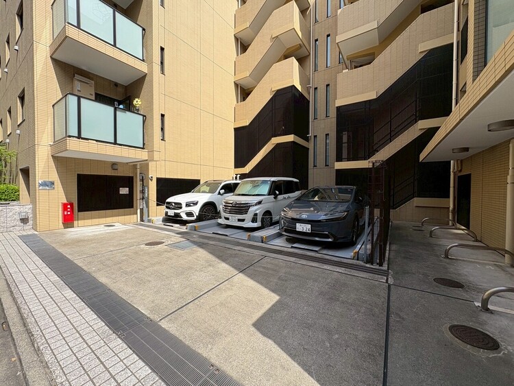 その他 駐車スペースが嬉しいですね。※空き状況は都度ご確認下さい。