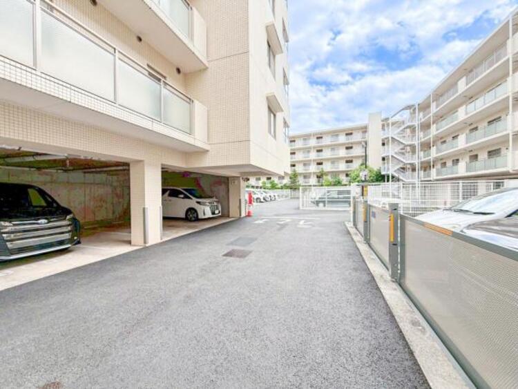 駐車場 〜共用部の駐車場〜 