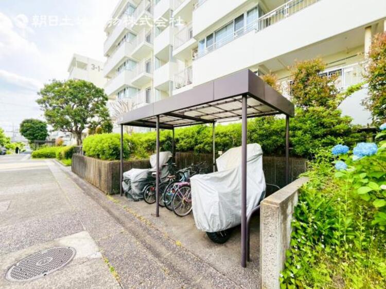 その他 〜共用部の駐輪場〜 