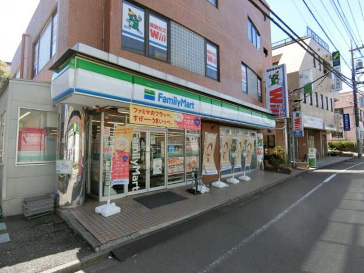 周辺 ファミリーマート玉川学園店まで約638ｍ