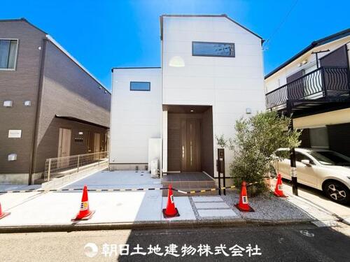 「中央林間」駅　歩9分　相模原市南区東林間8丁目　閑静な住宅地♪　LDK18帖以上♪　設備充実･収納豊富♪　全室2面採光♪の物件画像