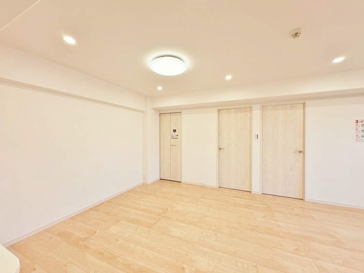 居間 居心地の良い空気感は、暮らしのステージを彩り、心からのやすらぎと満足感を与えてくれます。