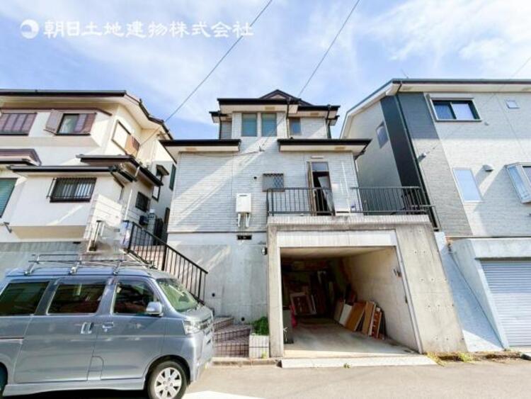 外観 自慢したくなるマイホーム！流行に左右されない上質な佇まい！！　満たされる時間をじっくり堪能できそうです　洗練されたものにふれることでもっともっと『おうちじかん』が充実したものになるでしょう！ 