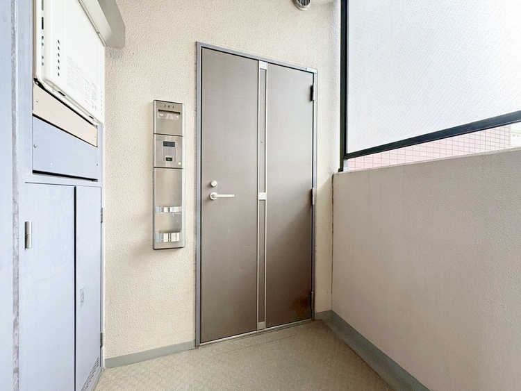 玄関 玄関を開ければ、そこは安らぎのご自宅。