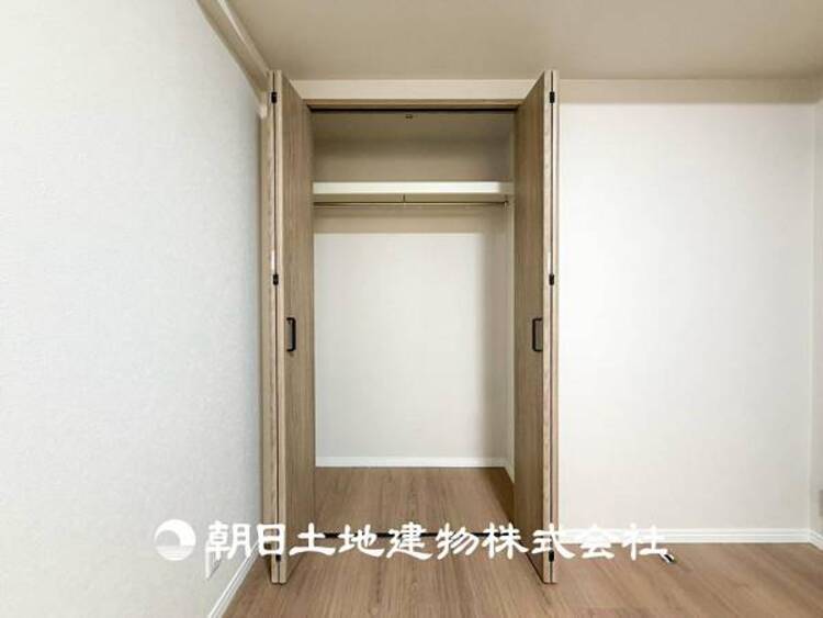 収納 【収納】シンプルかつ洗練されたデザインの収納スペース。
