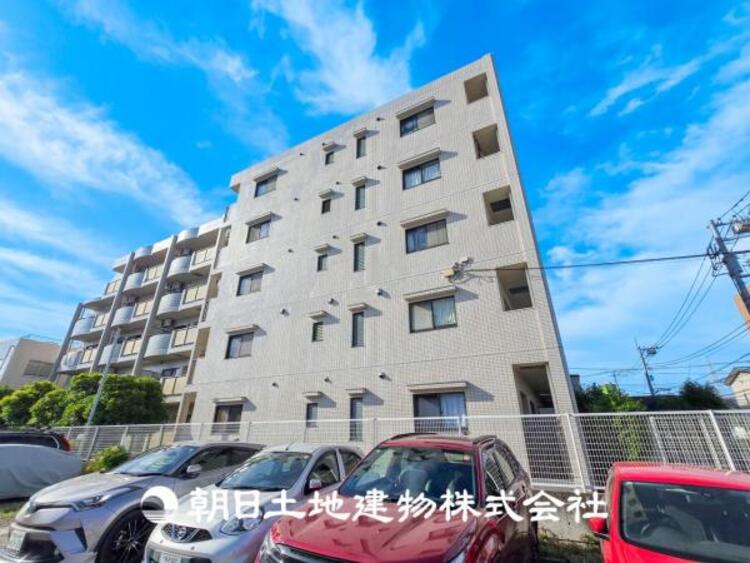 外観 【外観写真】家族の色を映し出しながら、いつしか街の風景に溶け込んでいきます。