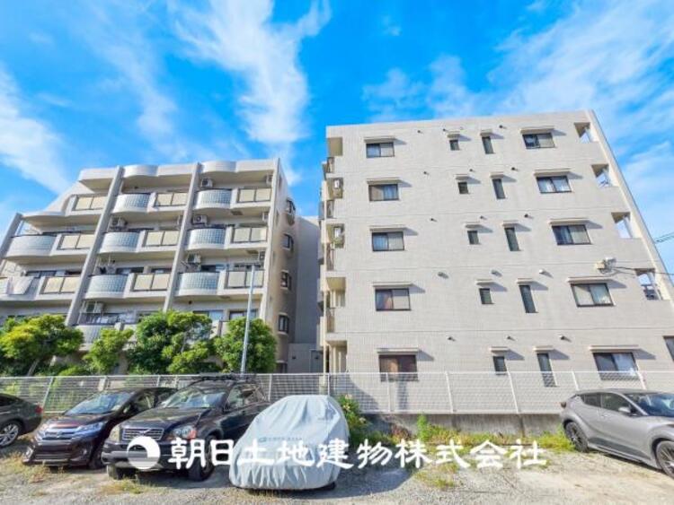 外観 【外観写真】おしゃれな雰囲気や自然の潤い、親しみやすさといった特徴を、街に新たな価値をもたらし続けてくれます。