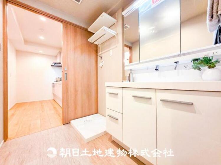 洗面 【洗面化粧台】慌ただしい1日が始まり、充実した1日の終わりを締めくくる洗面所。