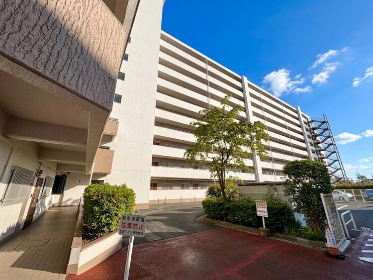外観 資料には掲載していない情報が、現地にはたくさんあります。是非一度、現地をご確認ください。
