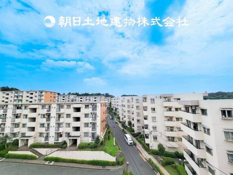 その他 【眺望】太陽に愛された家。陽当り・通風に優れた魅力的で快適さを追求した住宅です。ここに住むからこそ意味がある。そんな特別感に浸りながら、毎日をお過ごし下さい。