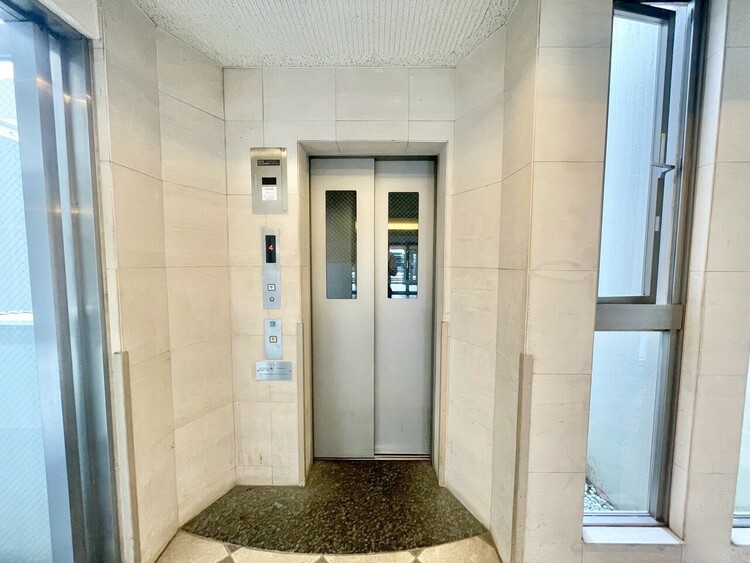 その他 エレベーター完備のため荷物が多くなっても安心。