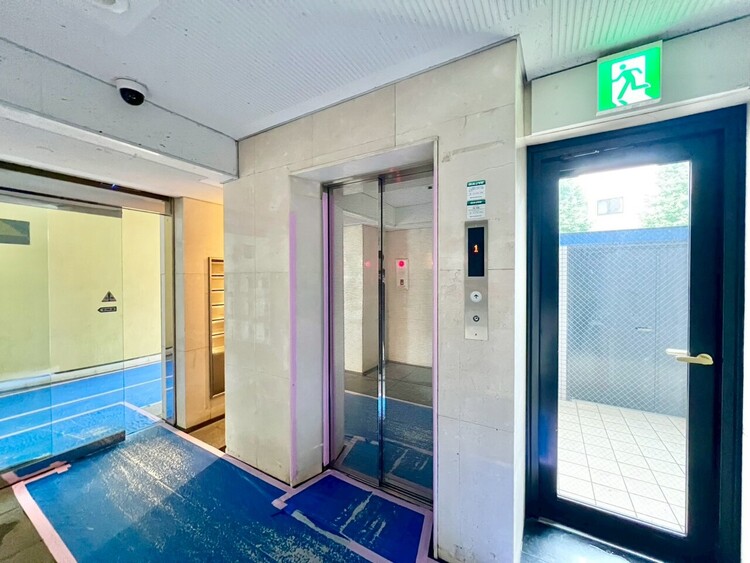 その他 エレベーター完備のため荷物が多くなっても安心。