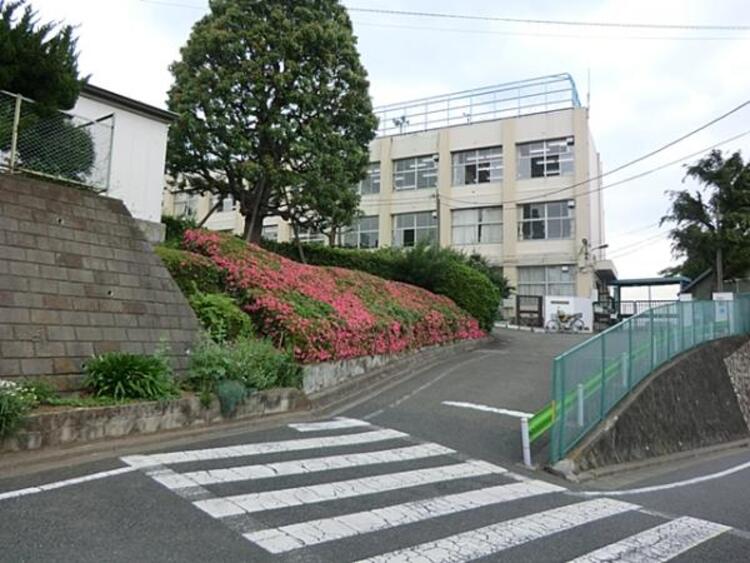 周辺 大田区立馬込東中学校 350m
