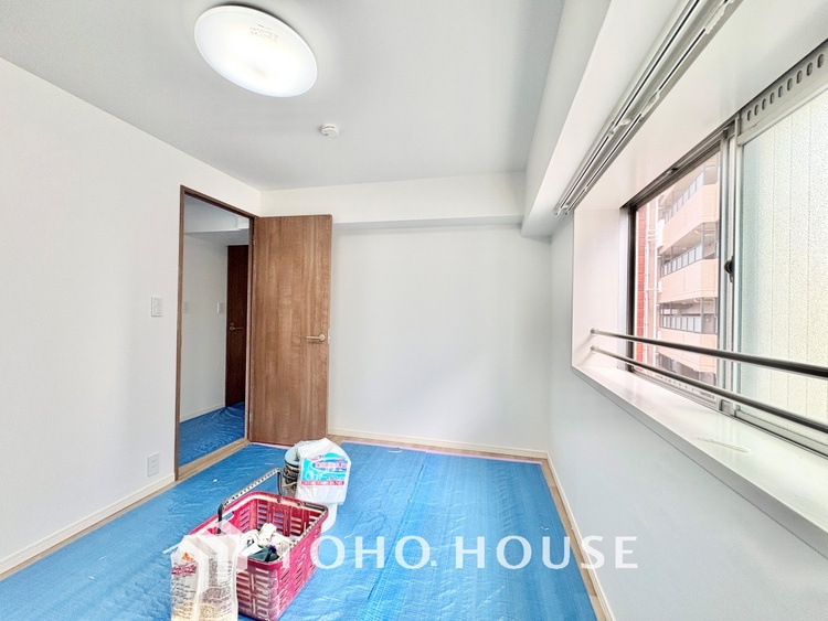 内装 【改装中】使いやすく、明るい洋室に仕上がります。子供部屋や趣味のお部屋にご利用できます。ご自身で家具などを配置し、素敵な空間を創り上げられます。