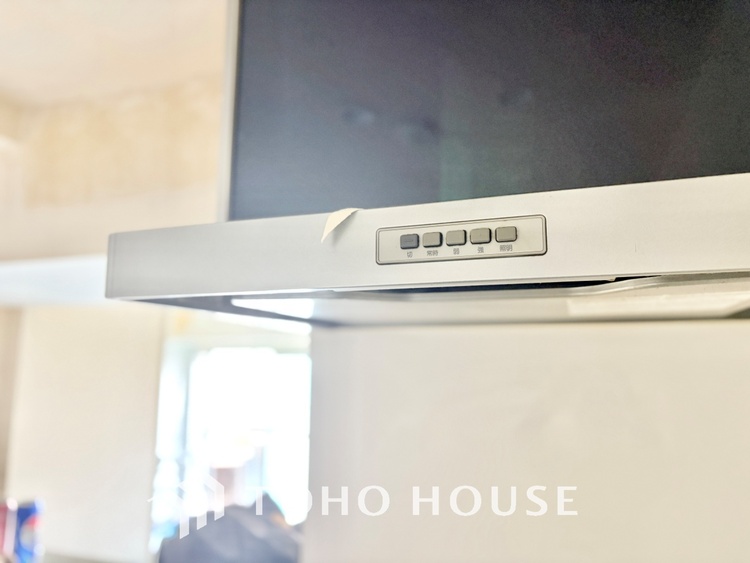 キッチン 【改装中】◆愛育◆キッチンは家族の絆を育む大切な空間。シンプルで使い易いSystemKitchenで愉しく作る料理は愛情のある美味しいご馳走に。家族で使える広々としたダイニングキッチンです。