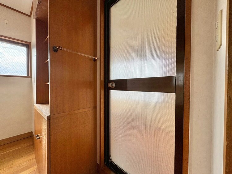 その他 十分な広さの脱衣所。