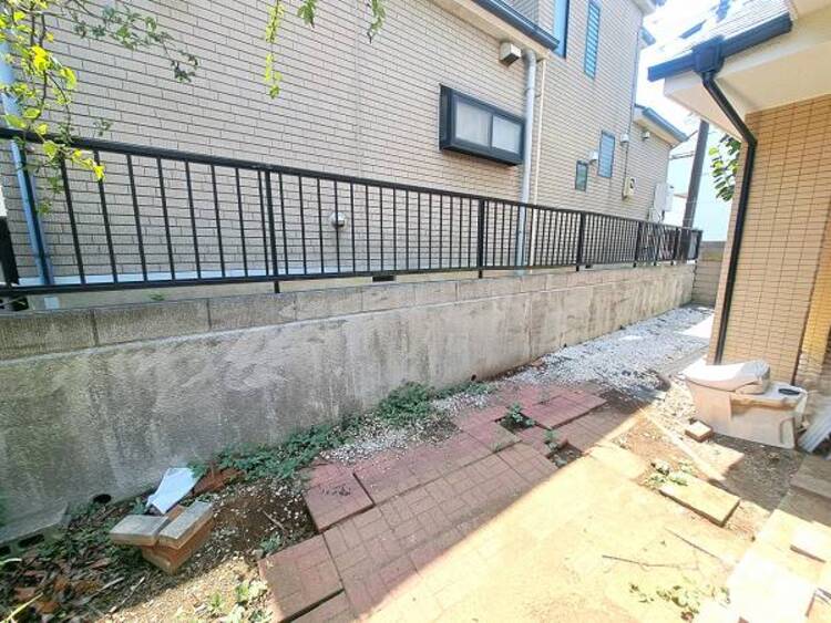 外観 オンラインにて物件見学・ＦＰの資金計画・住宅ローン相談承っております！（2026年7月撮影）