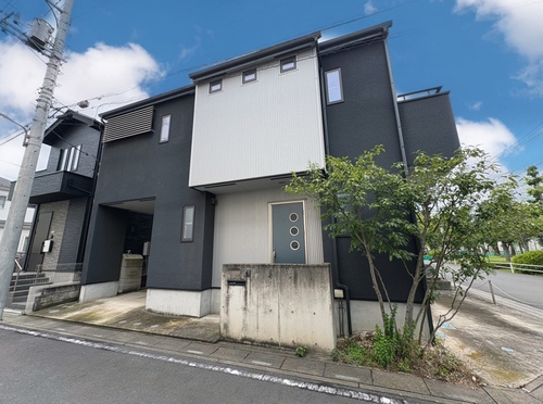 草加市稲荷６丁目の画像