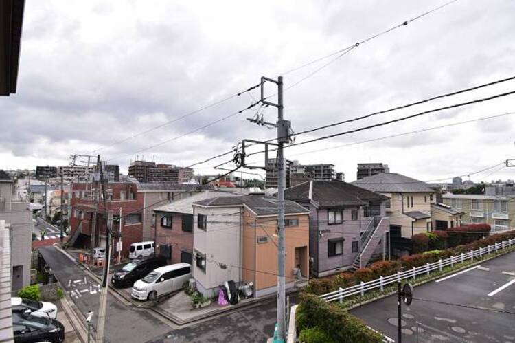 その他 ほっと一息つきたい時に望むこの眺望。リラックスできる空間になりますね。 