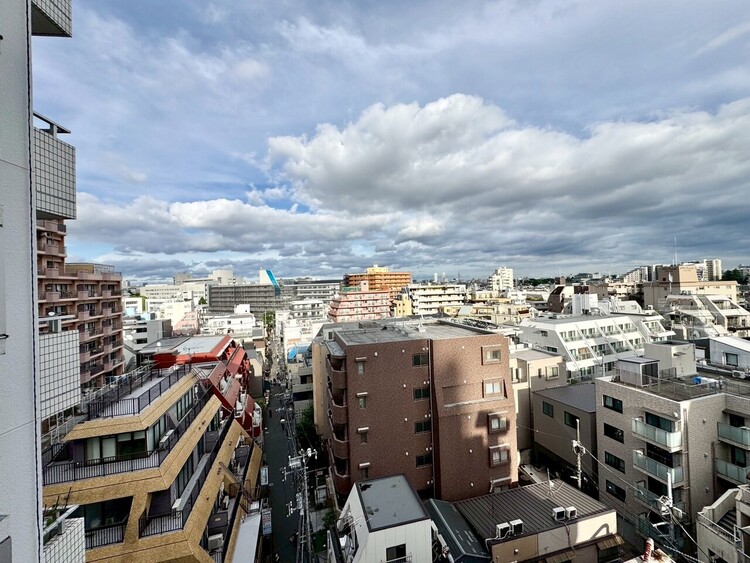 その他 眺望や窓からの景色が良いと、家で過ごす時間も快適です。