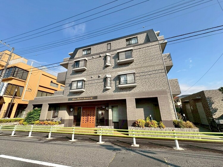 外観 資料には掲載していない情報が、現地にはたくさんあります。是非一度、現地をご確認ください。