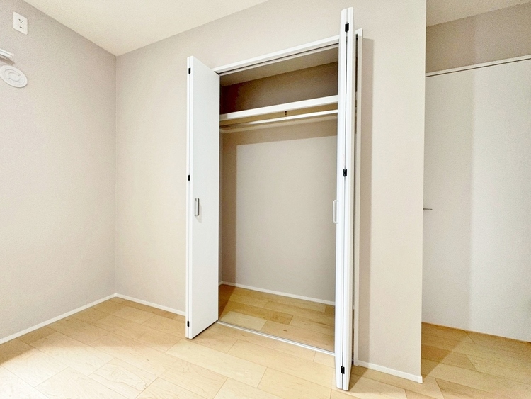 収納 居室にはクローゼットがあり、荷物もスッキリ収納して快適にお過ごしいただけます。