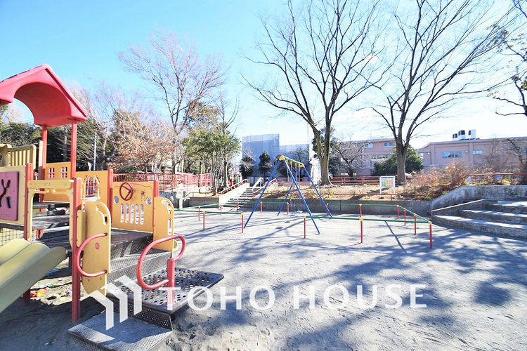 周辺 戸部公園　距離750m