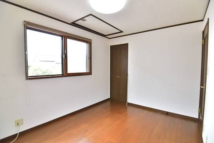 内装 使い方に柔軟性があり、個室としても趣味の部屋としても利用可能です。
