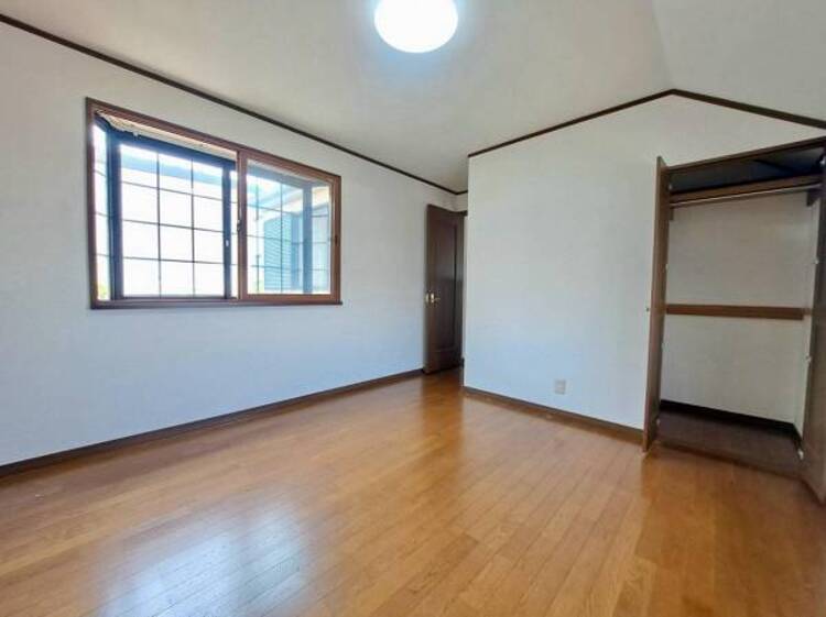 内装 使い方に柔軟性があり、個室としても趣味の部屋としても利用可能です。