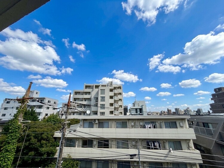 その他 眺望や窓からの景色が良いと、家で過ごす時間も快適です。