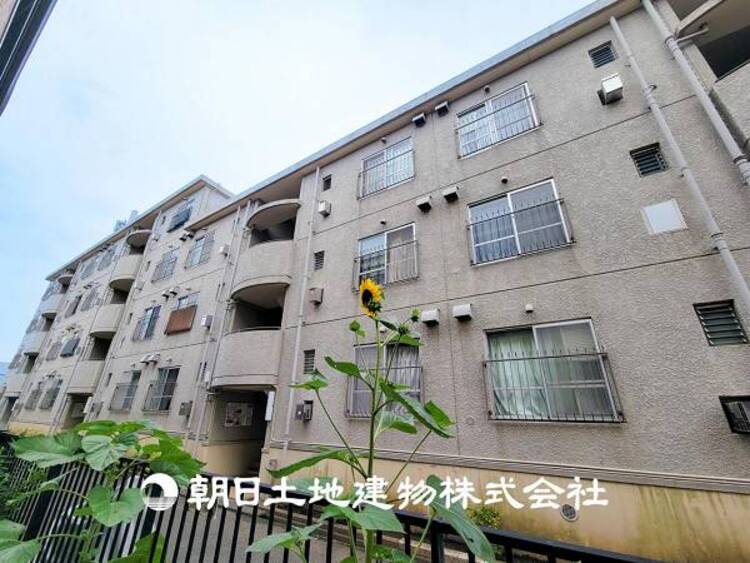 外観 【外観写真】 デザインされた空間と充実した建物と共に大切な家族の思い出を刻んでいきます。