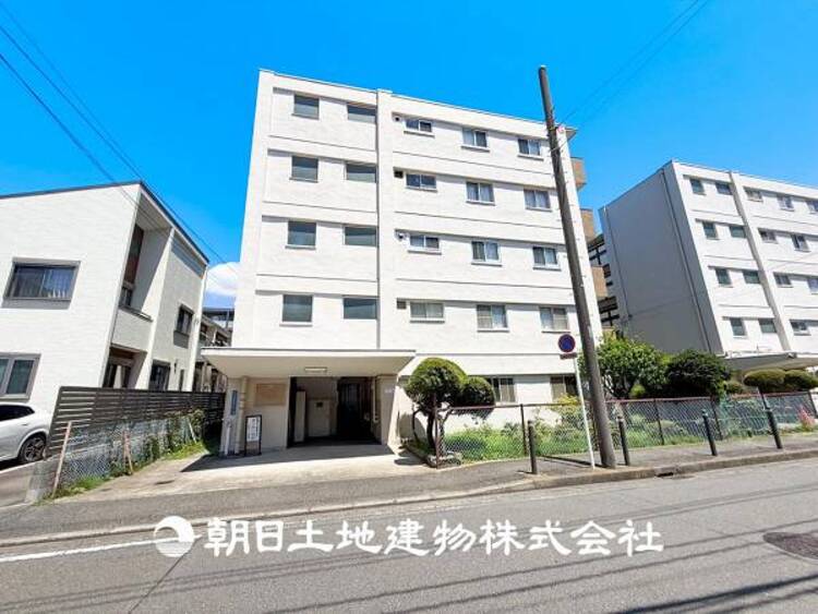 外観 趣味・感性で個性的に飾って頂けるようシンプルに仕上げてあります。