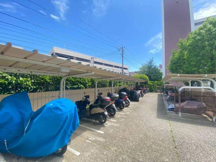 その他 バイク置き場の空き状況は担当者までお問い合わせください。