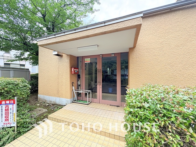 エントランス マンション入り口