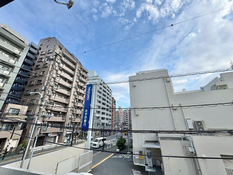 その他 眺望や窓からの景色が良いと、家で過ごす時間も快適です。
