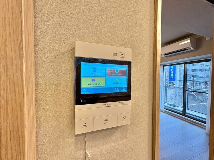 その他 誰が来てもわかる様にモニター付きインターホンを設置。