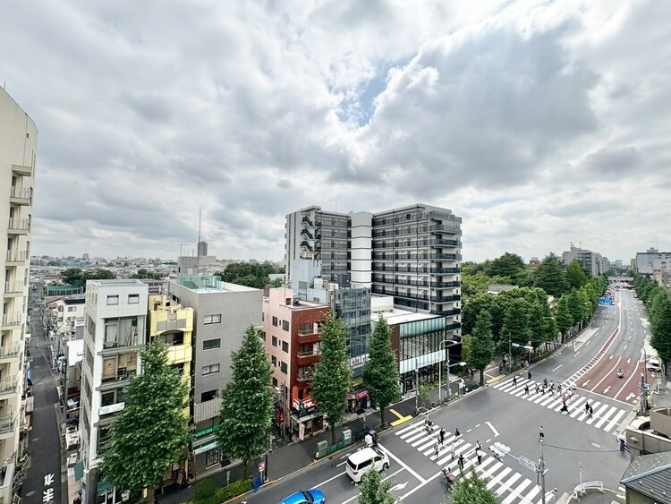その他 眺望や窓からの景色が良いと、家で過ごす時間も快適です。