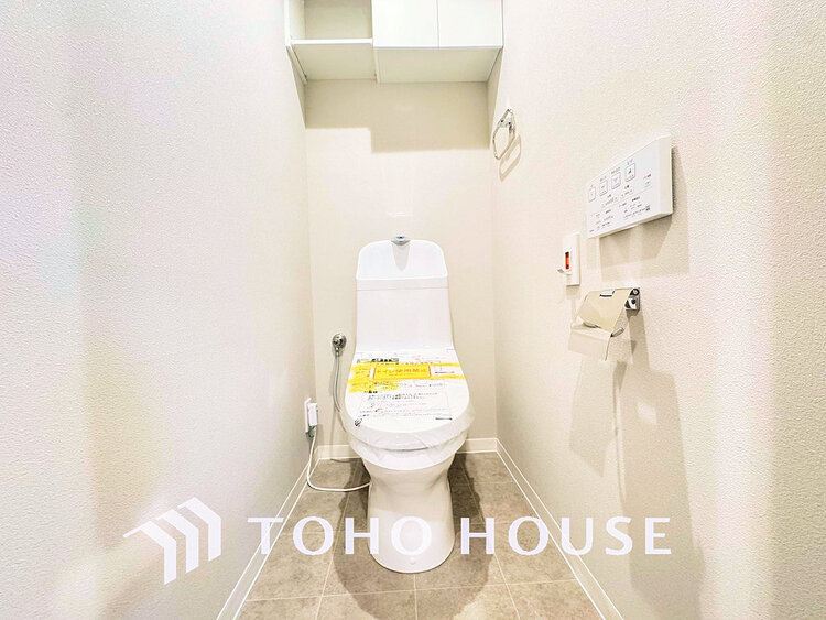 トイレ トイレには快適な温水洗浄便座付